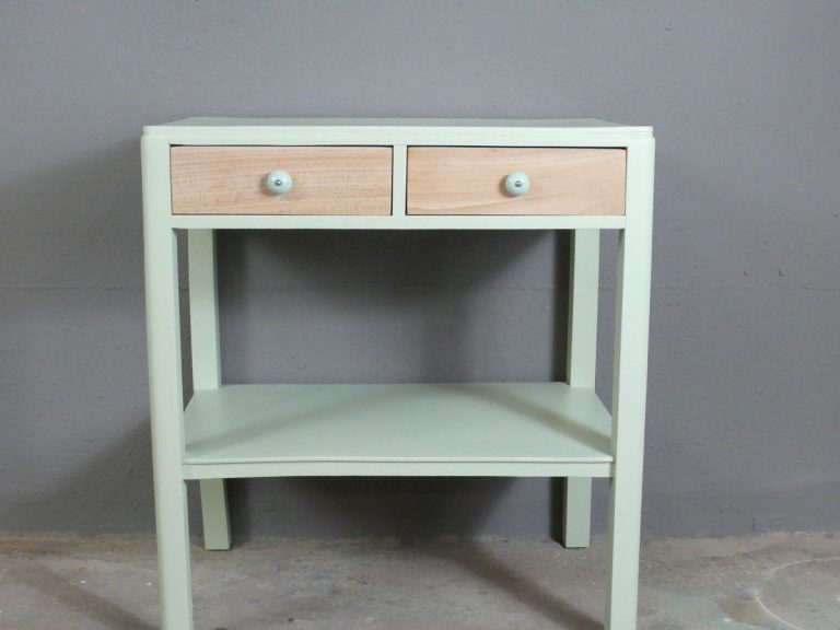 Nachhaltig upcyceltes und restauriertes Möbelstück bei Aufgemöbelt in Ber