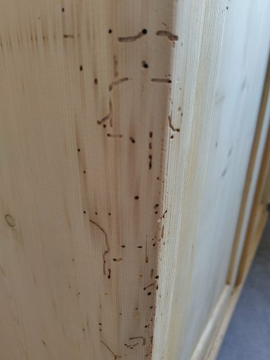 Antikes Schränkchen Katharina – Höhe 158 cm, Breite 109 cm, Tiefe 49 cm, 890 CHF Antiker Schrank Katharina renoviert – Nachhaltiges Upcycling und Möbelrestauration Aufgemöbelt Bern